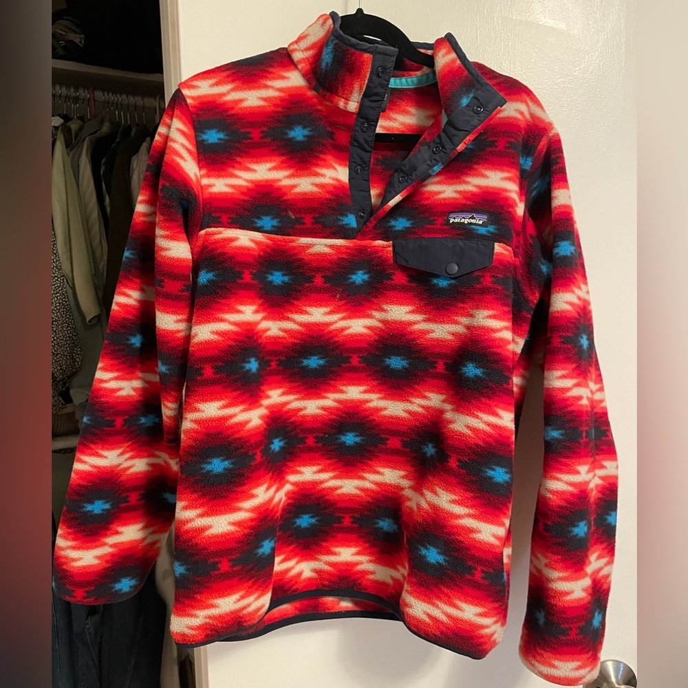 Patagonia Red, Black, Blue Patterned Fleece Pullover